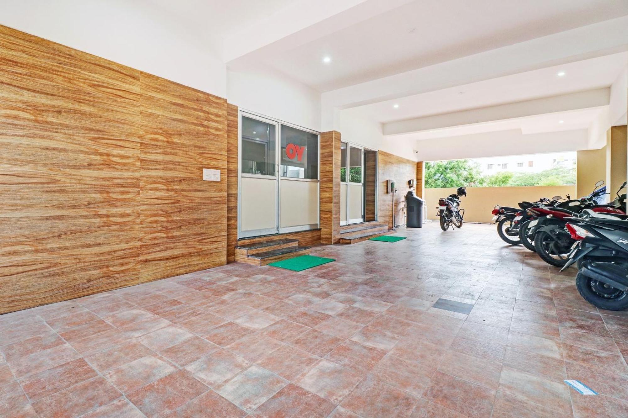 SPOT ON COM327 Kayal Residency Otel Coimbatore Dış mekan fotoğraf